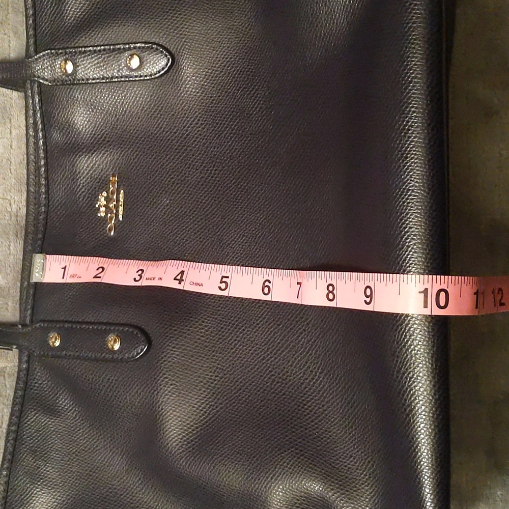 Coach Navy Blue Tote bag with gold hardware - Picture 11 of 13